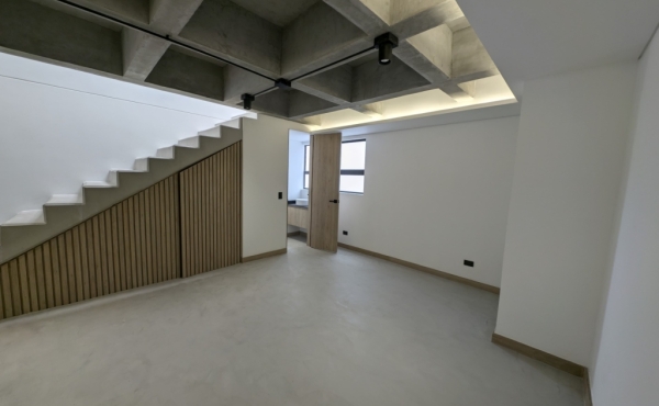 Laureles-Penthouse Duplex L.L.