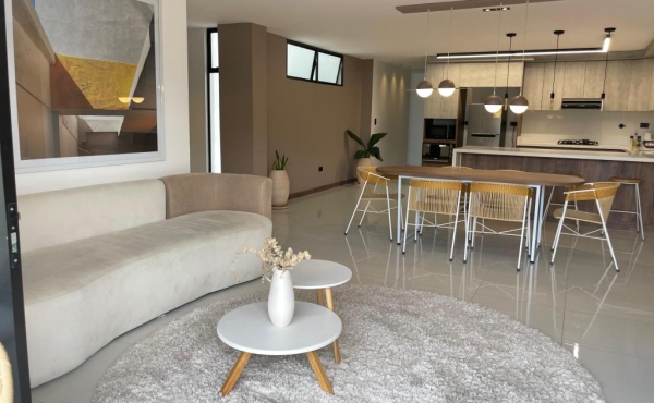 Laureles A-Living 6th Floor