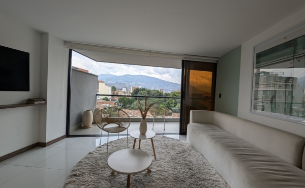 Laureles A-Living 7th Floor