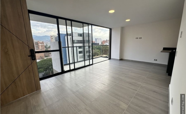 Laureles 8th Floor Airbnb Apartment