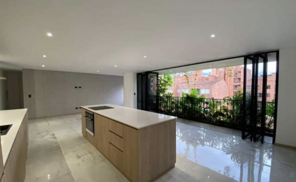 Laureles 7th Floor L.L.